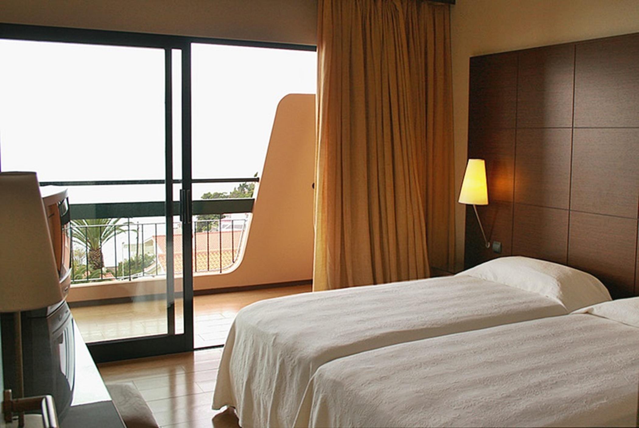 Dom Pedro Garajau Hotel